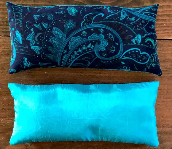 How To Make A Restful Lavender & Flax Eye Pillow