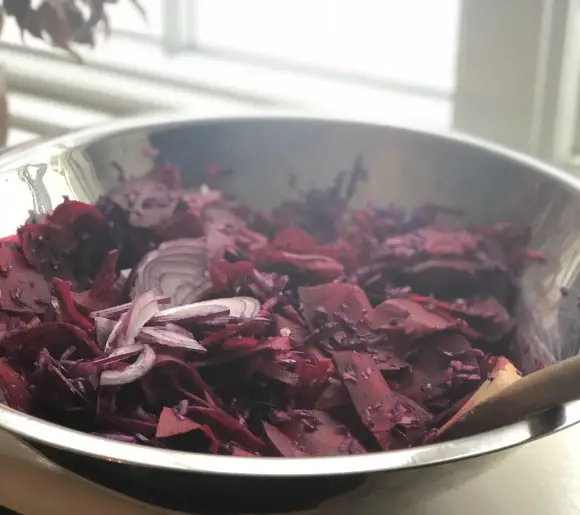 The Craft of Fermenting Food In A Mason Jar Beets
