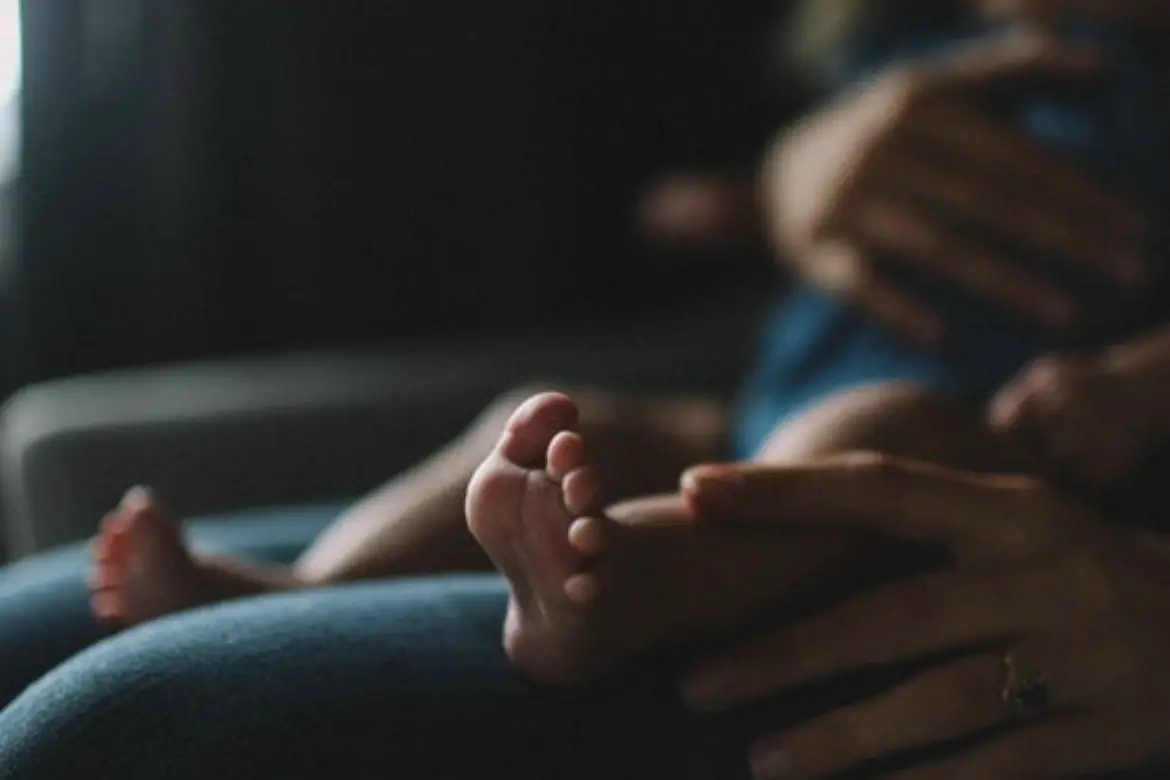 Motherhood What It Means To You babys feet image courtesy of Jenna Norman