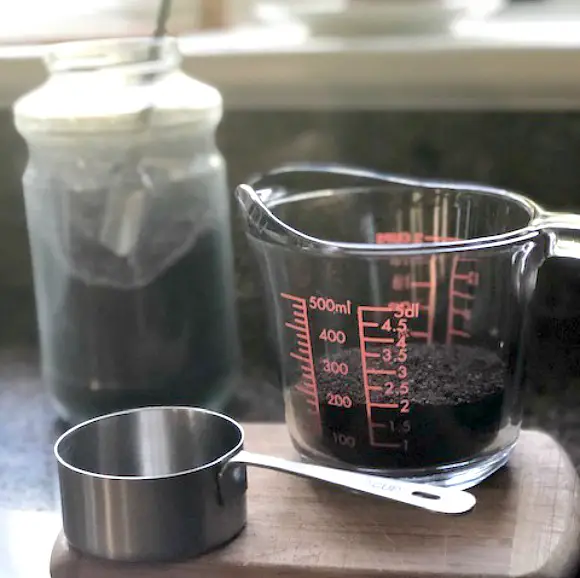 Kahlua - A Simple Homemade Recipe dissolving instant coffee in boiling water