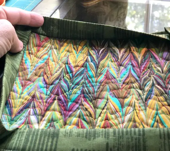 Simple Quilted Potholder Tutorial turning binding right side out
