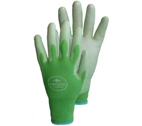 Useful Gardening Tools green gardening gloves that are being recommended